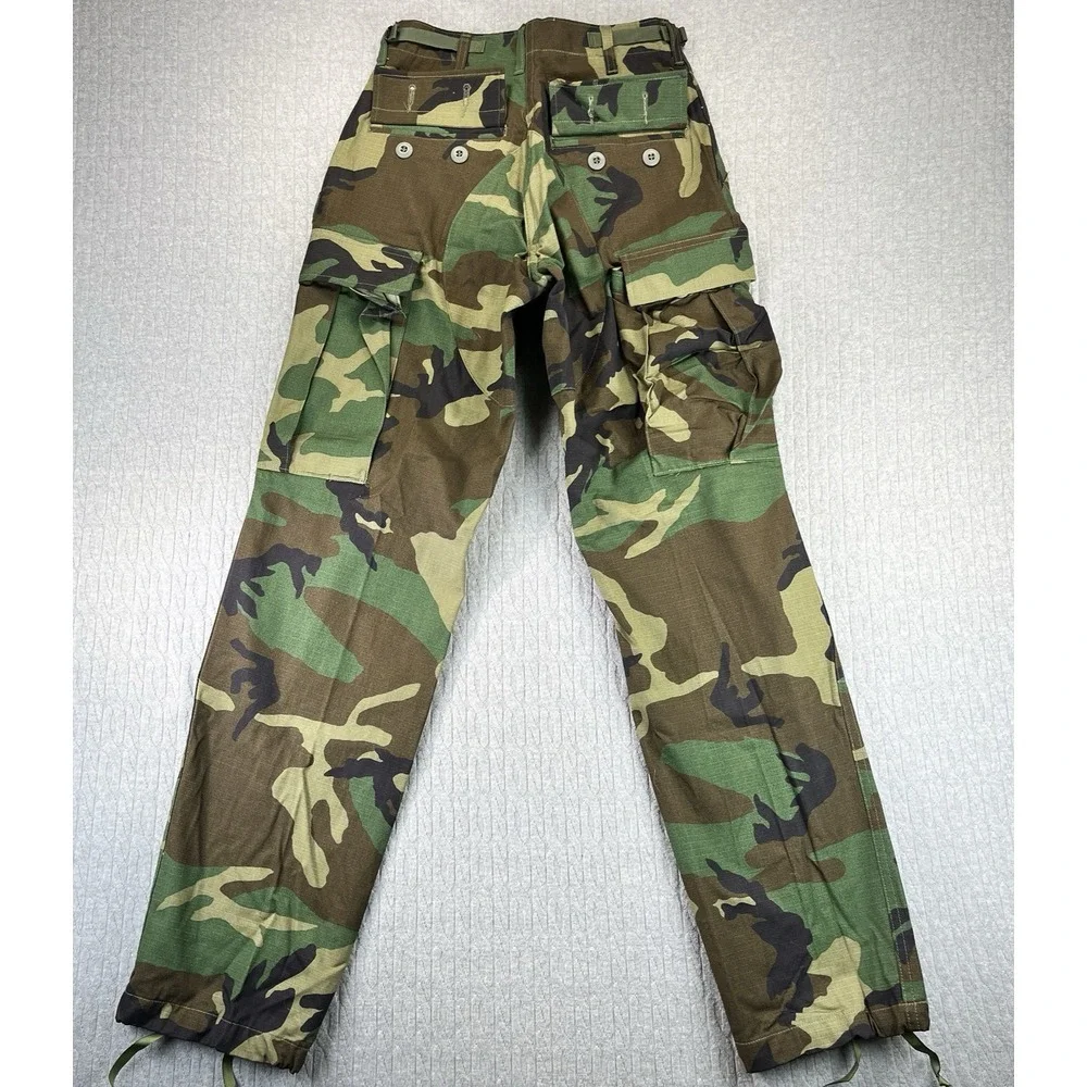 V-45 Army‎ military pants new without tags Men/women (S) double knee cameo cargo